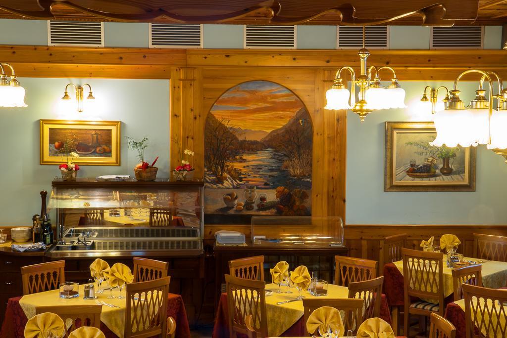 Hotel Ristorante Franca Tovo di Sant'Agata エクステリア 写真